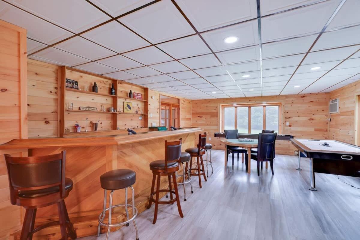 Relax In Blakeslee - Spacious 5Br Home With Bbq Εξωτερικό φωτογραφία