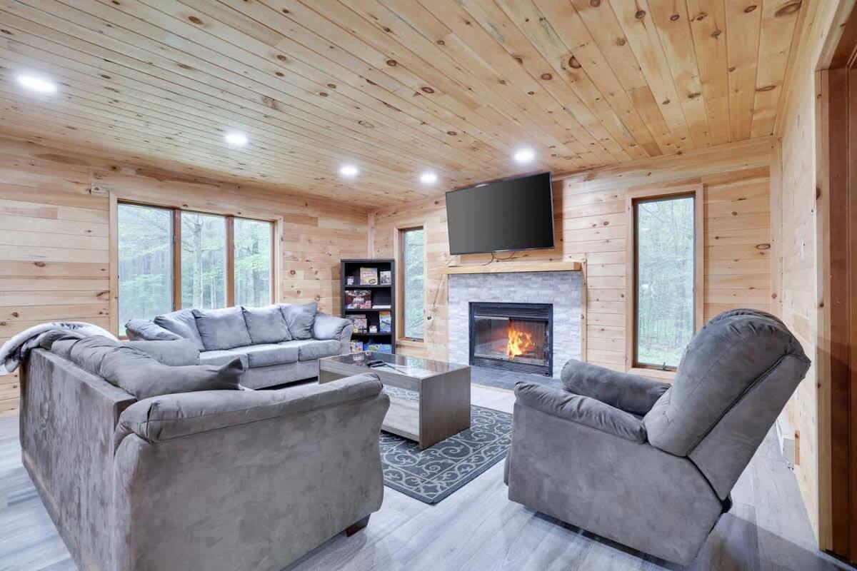Relax In Blakeslee - Spacious 5Br Home With Bbq Εξωτερικό φωτογραφία