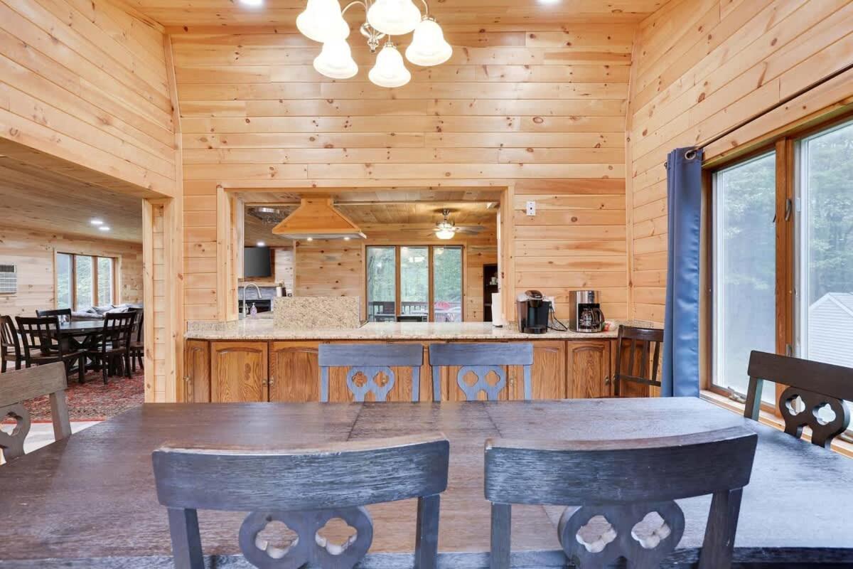 Relax In Blakeslee - Spacious 5Br Home With Bbq Εξωτερικό φωτογραφία