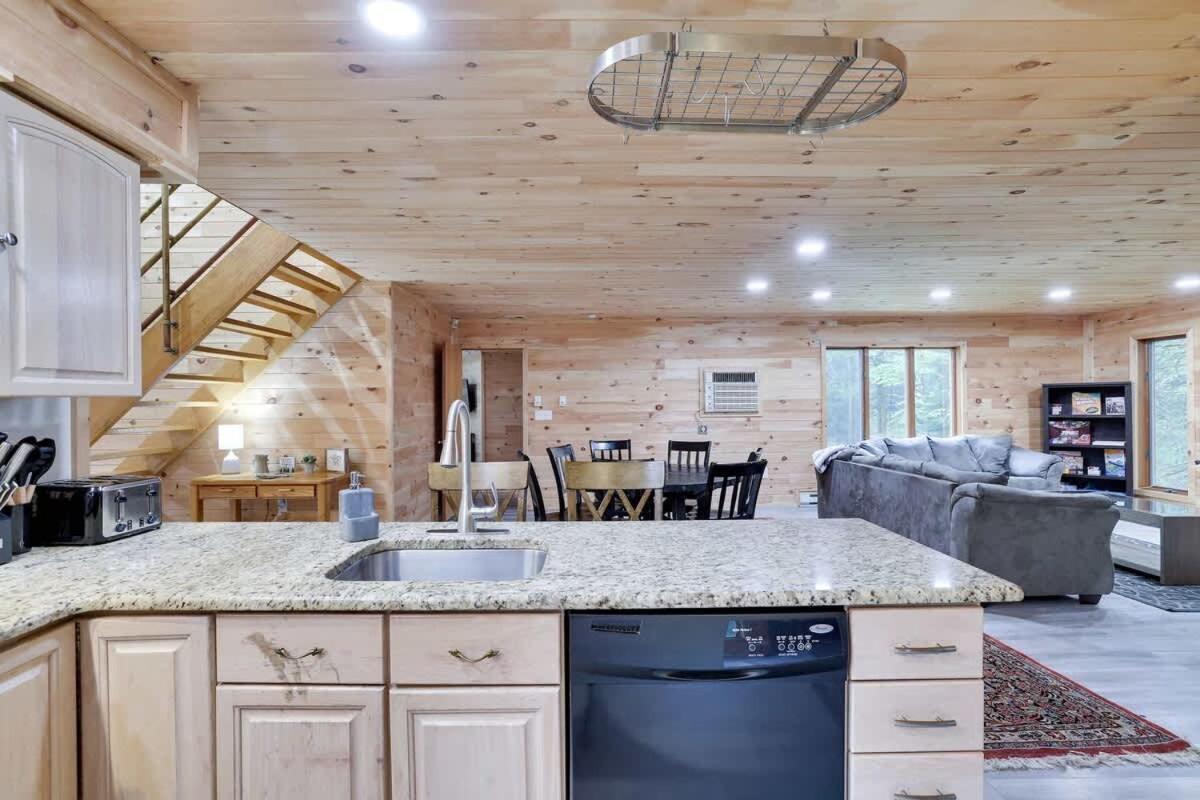 Relax In Blakeslee - Spacious 5Br Home With Bbq Εξωτερικό φωτογραφία